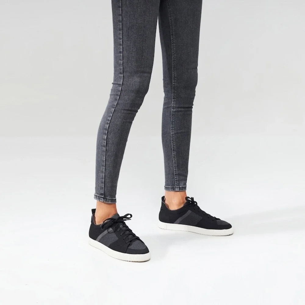 VIVAIA Knit Sneakers Lightweight Casual Shoes Black White Sole‎ Size 9 EUR 40